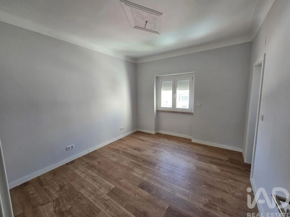 Apartamento T2 para Venda em Loures Foto 21