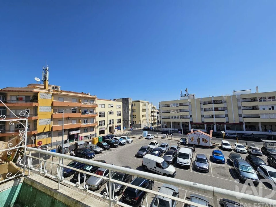 Apartamento T2 para Venda em Loures Foto 25