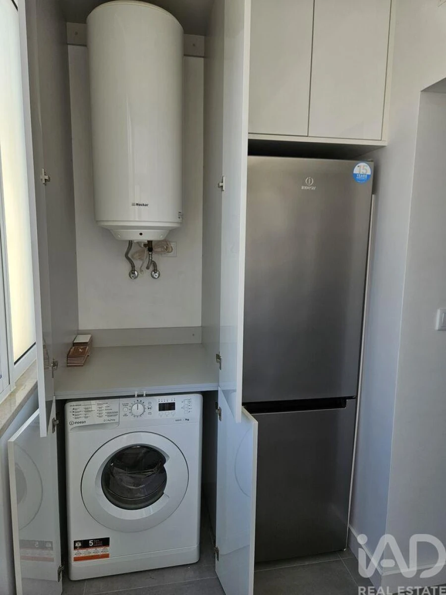 Apartamento T2 para Venda em Loures Foto 7