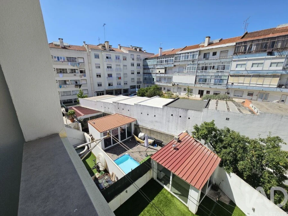 Apartamento T2 para Venda em Loures Foto 14