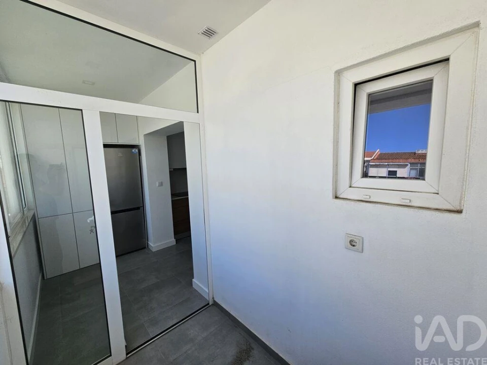 Apartamento T2 para Venda em Loures Foto 13