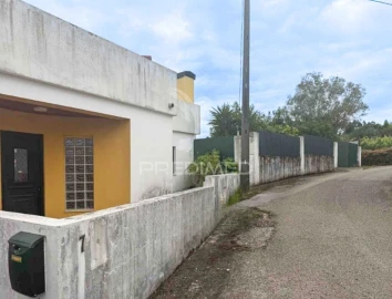 Moradia T4 para Venda em Vila Nova de Monsarros