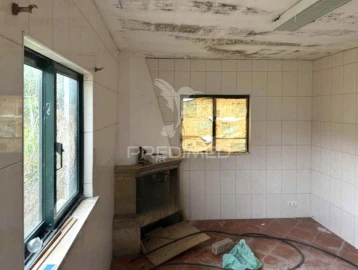 Moradia T4 para Venda em Vila Nova de Monsarros