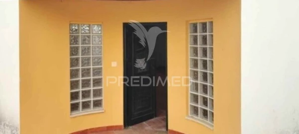 Moradia T4 para Venda em Vila Nova de Monsarros