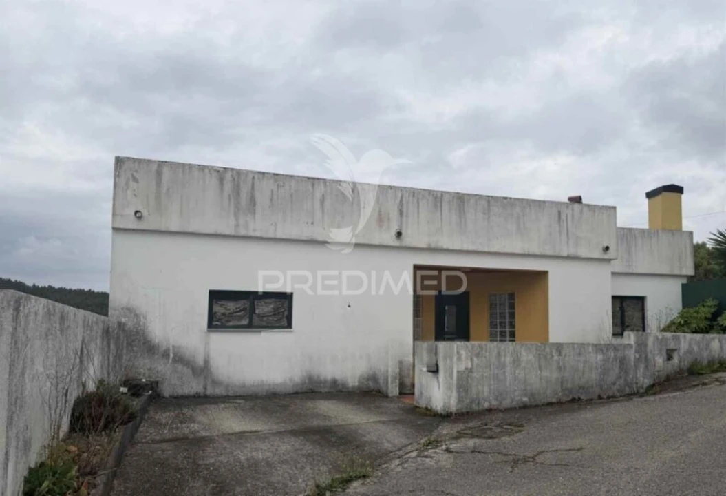Moradia T4 para Venda em Vila Nova de Monsarros Foto 3