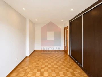 Apartamento T2 para Venda em Braga (São José de São Lázaro e São João do Souto)