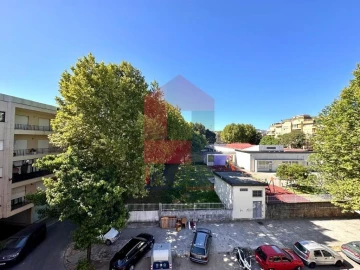 Apartamento T2 para Venda em Braga (São José de São Lázaro e São João do Souto)
