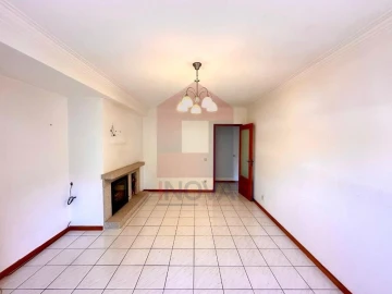 Apartamento T2 para Venda em Braga (São José de São Lázaro e São João do Souto)