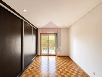 Apartamento T2 para Venda em Braga (São José de São Lázaro e São João do Souto)