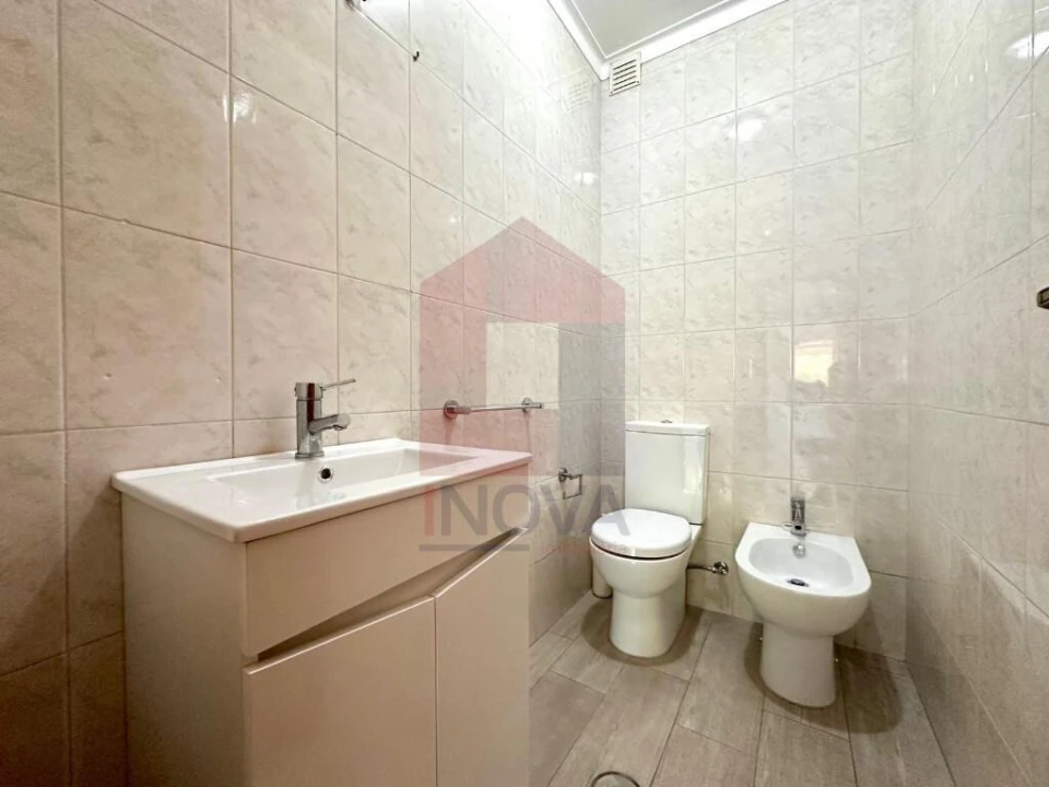 Apartamento T2 para Venda em Braga (São José de São Lázaro e São João do Souto) Foto 11