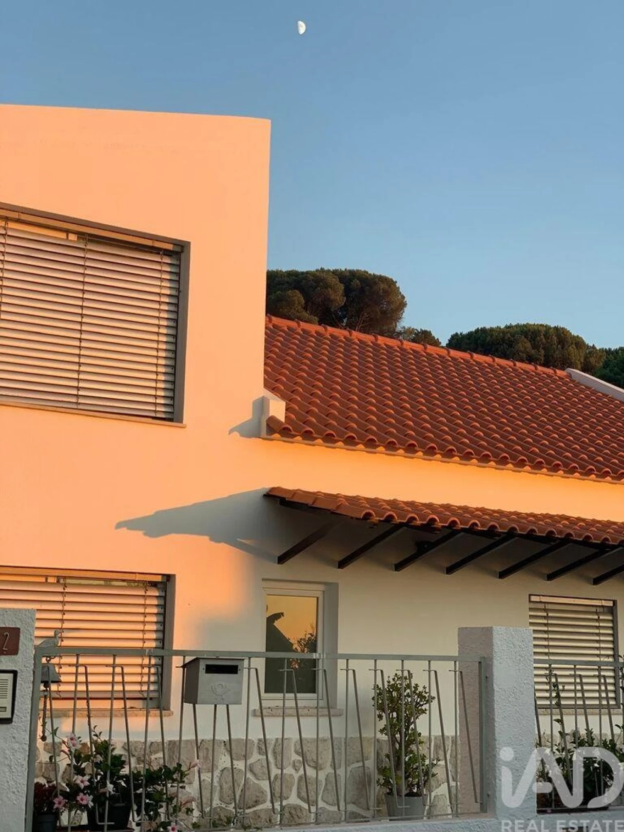 Moradia T7 para Venda em Quinta do Anjo Foto 3