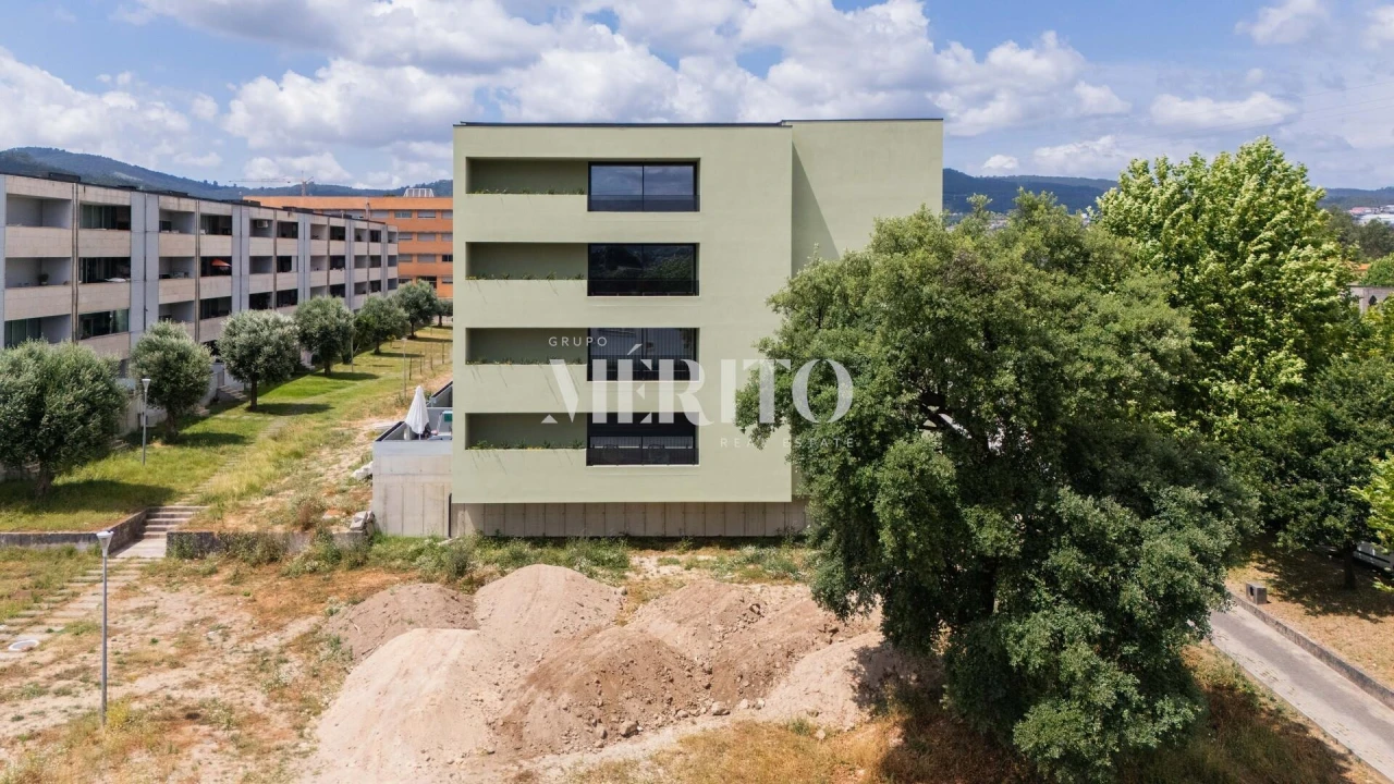 Apartamento T3 para Venda em Caldelas Foto 30
