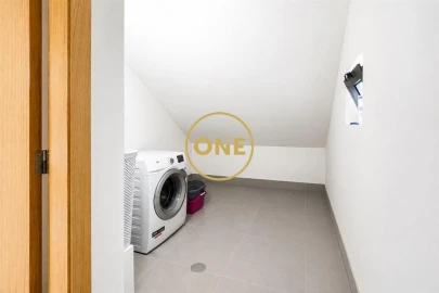 Moradia T3 para Venda em Gondifelos, Cavalões e Outiz
