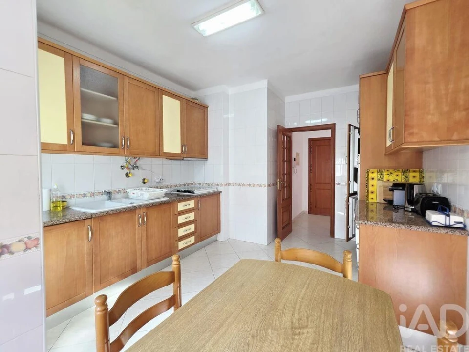 Apartamento T2 para Arrendamento em Tavira (Santa Maria e Santiago) Foto 9