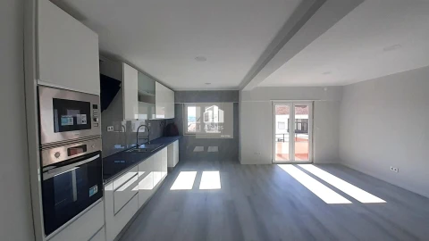 Apartamento T4 para Venda em Amora