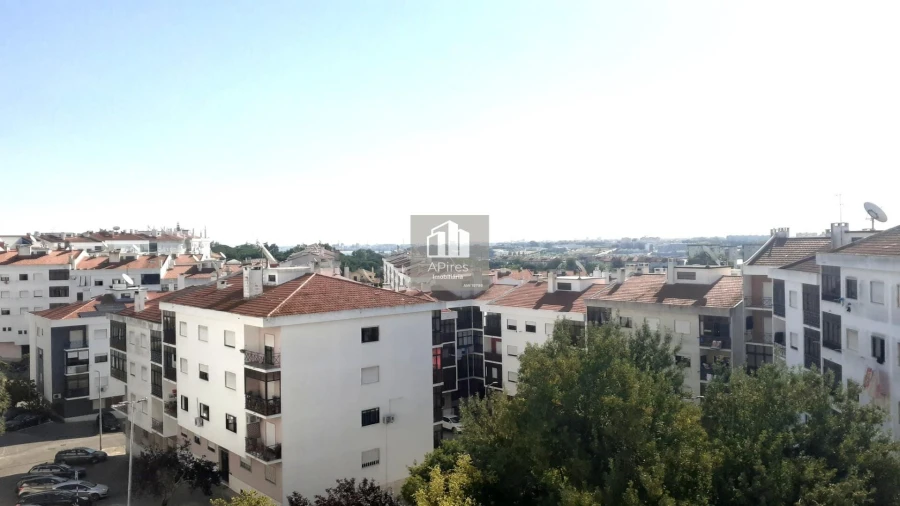 Apartamento T4 para Venda em Amora Foto 28