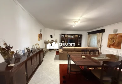 Moradia T3 para Venda em Ronfe