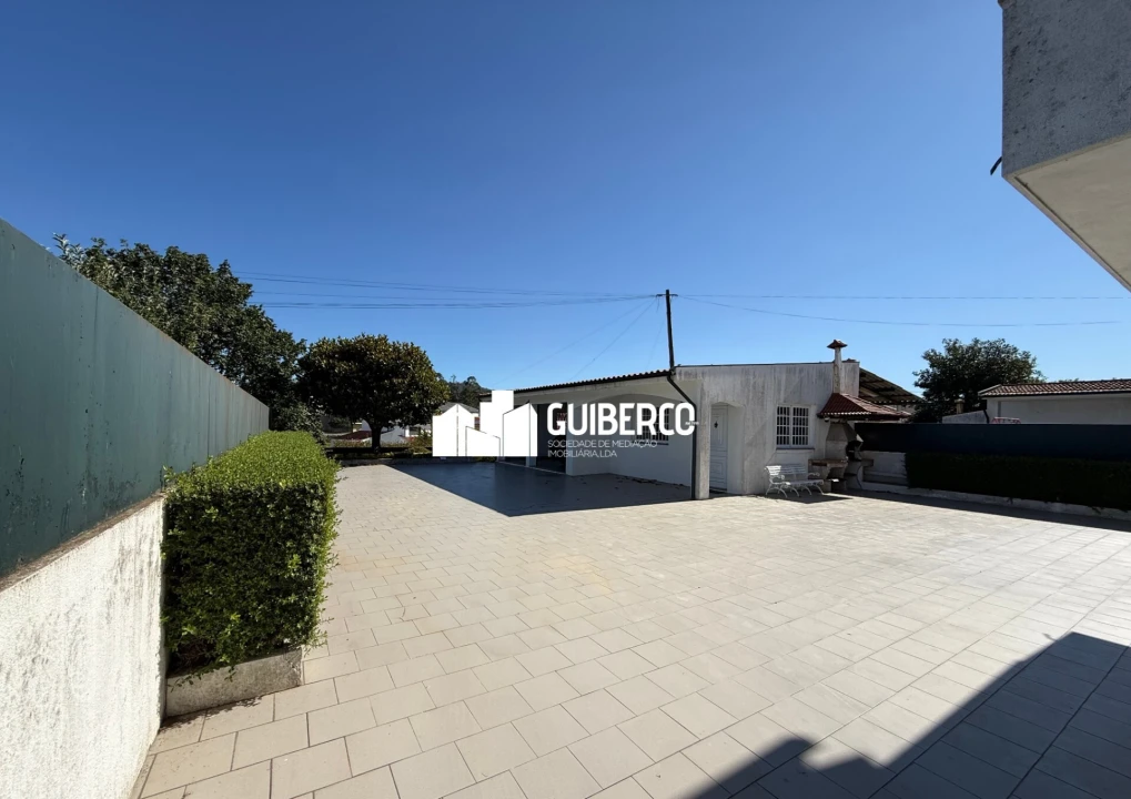 Moradia T3 para Venda em Ronfe Foto 30