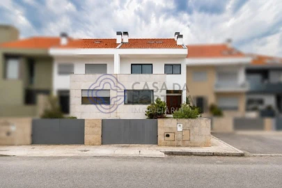 Moradia T4 para Venda em São Mamede de Infesta e Senhora da Hora