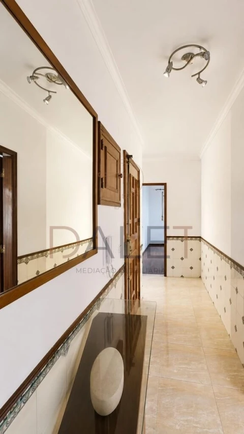 Apartamento T2 para Venda em Algueirão-Mem Martins
