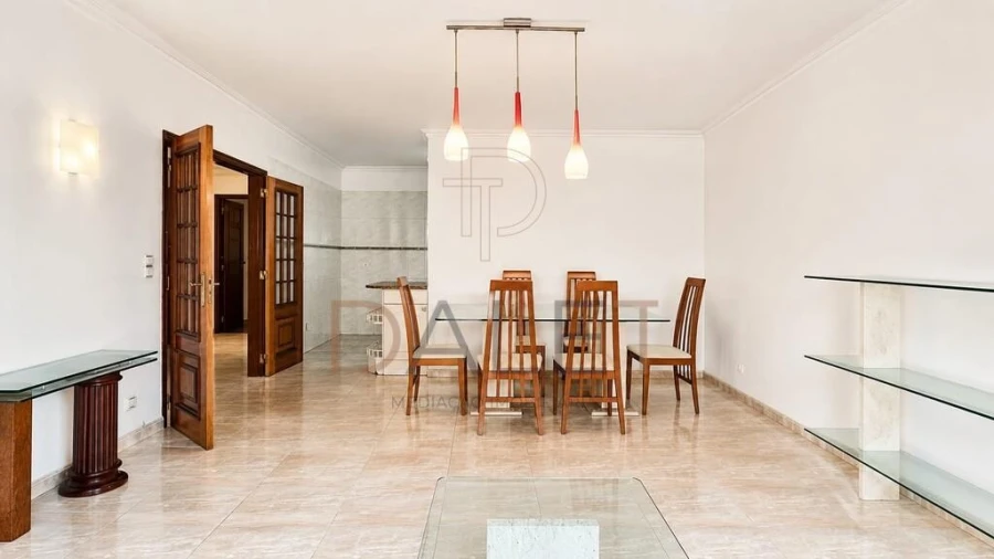 Apartamento T2 para Venda em Algueirão-Mem Martins Foto 11