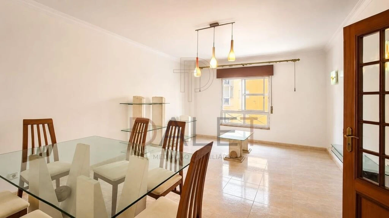 Apartamento T2 para Venda em Algueirão-Mem Martins Foto 9