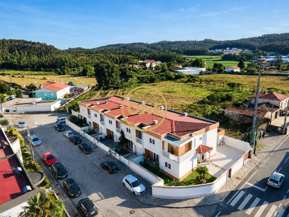 Moradia T3 para Venda em Gondifelos, Cavalões e Outiz Foto 22