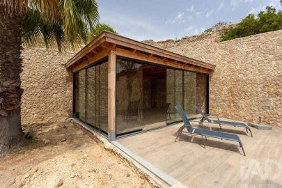 Moradia T4 para Venda em Albufeira e Olhos de Água