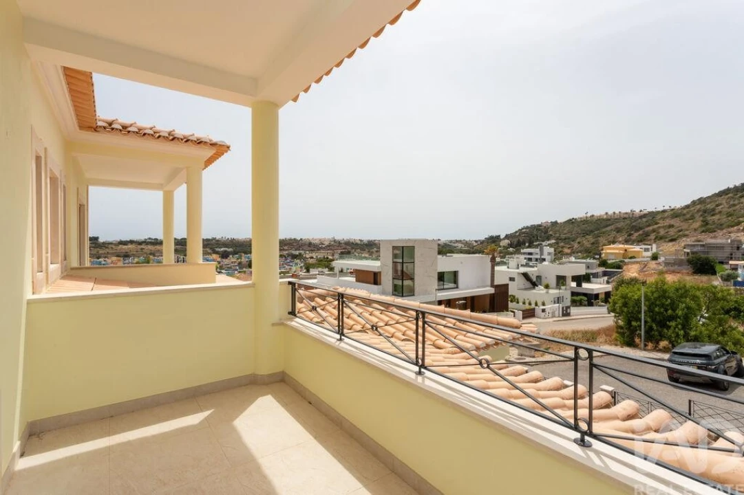 Moradia T4 para Venda em Albufeira e Olhos de Água Foto 32