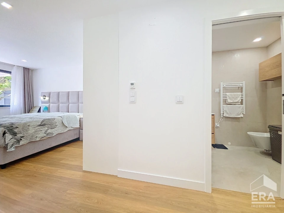 Apartamento T3 para Venda em Santo Antonio dos Olivais Foto 15