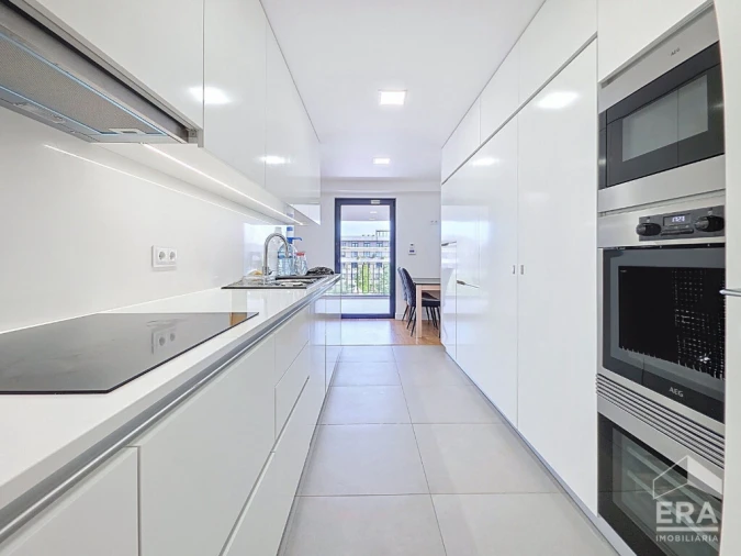 Apartamento T3 para Venda em Santo Antonio dos Olivais Foto 3