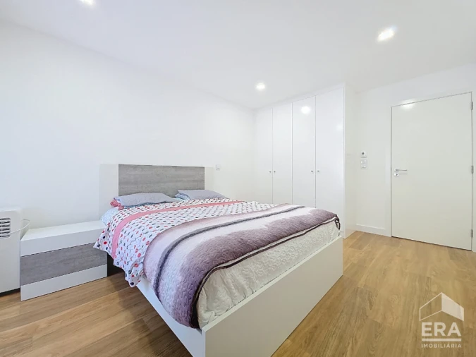 Apartamento T3 para Venda em Santo Antonio dos Olivais Foto 13