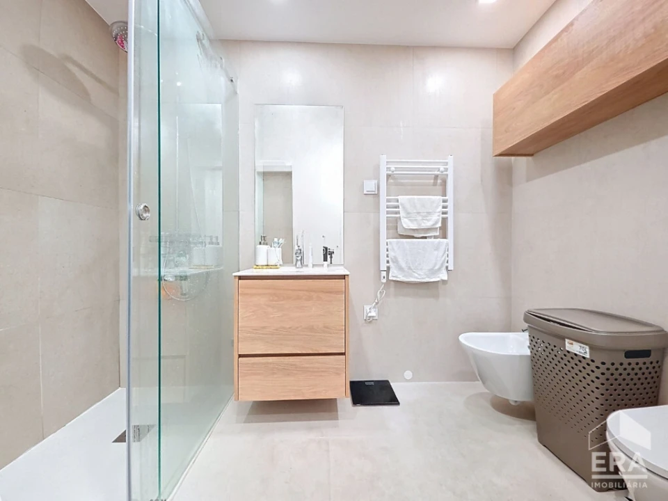 Apartamento T3 para Venda em Santo Antonio dos Olivais Foto 16