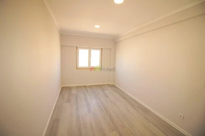 Apartamento T4 para Venda em Amora