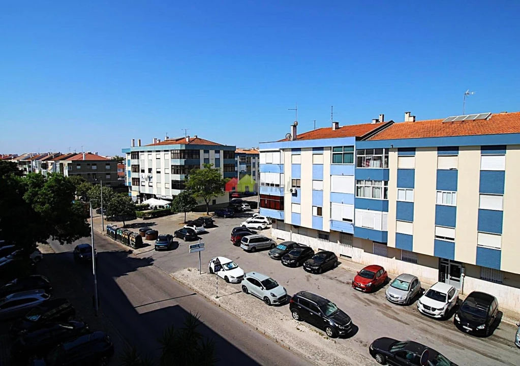 Apartamento T4 para Venda em Amora Foto 12
