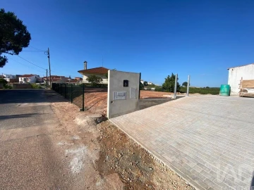 Moradia para Venda em Lamas e Cercal