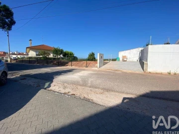 Moradia para Venda em Lamas e Cercal