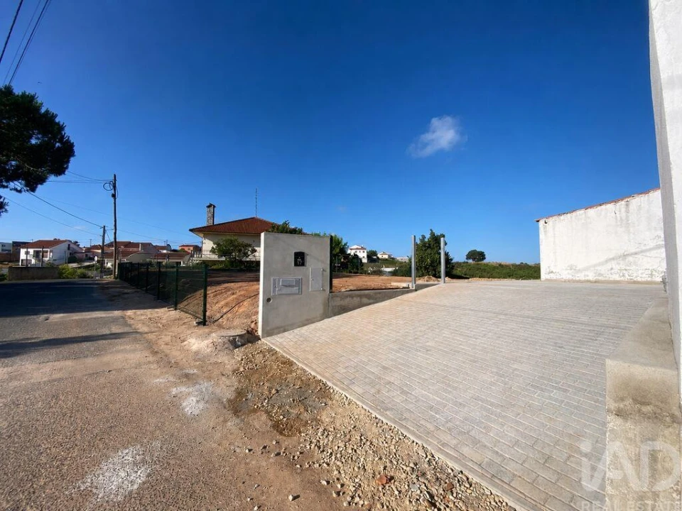 Moradia para Venda em Lamas e Cercal Foto 1