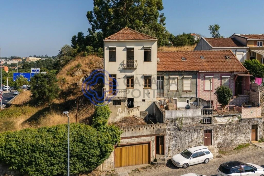 Prédio para Venda em Campanhã Foto 1