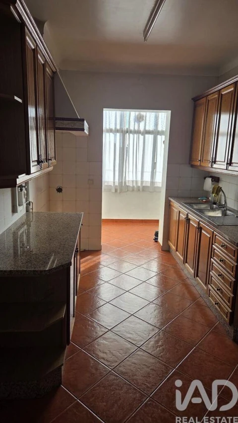Apartamento T4 para Venda em Alhandra, São João dos Montes e Calhandriz