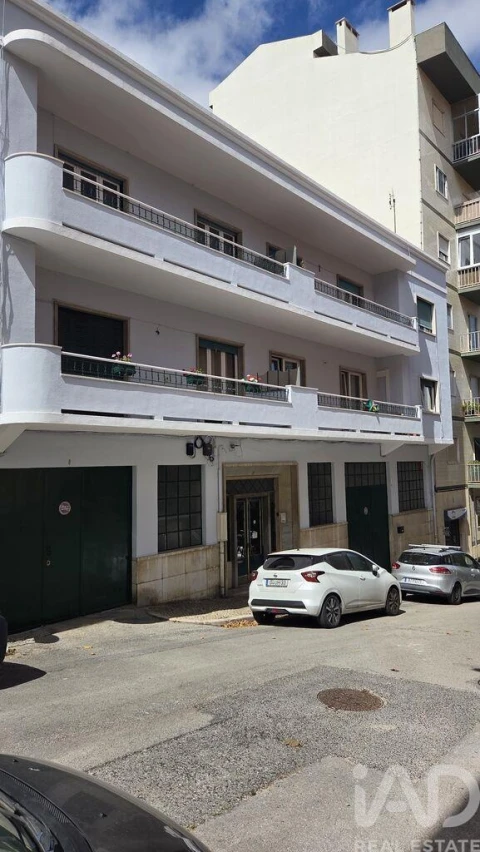 Apartamento T4 para Venda em Alhandra, São João dos Montes e Calhandriz