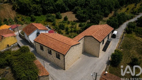 Moradia para Venda em Foz de Arouce e Casal de Ermio
