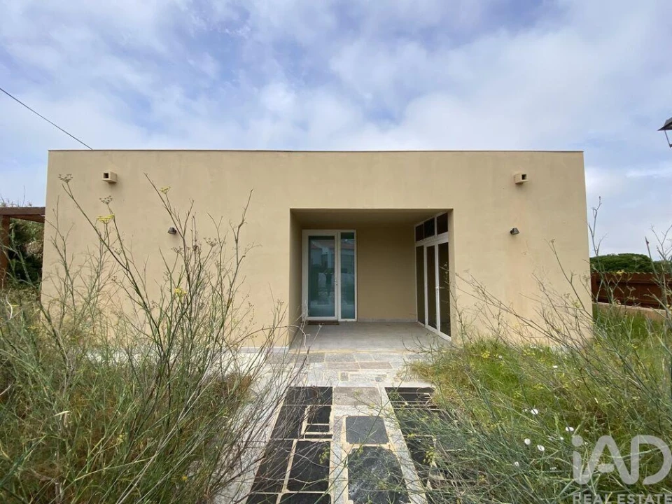 Moradia T2 para Venda em Vila de Sagres Foto 1