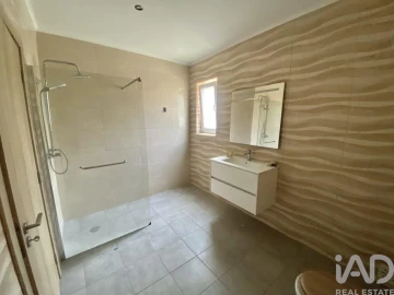 Moradia T2 para Venda em Vila de Sagres