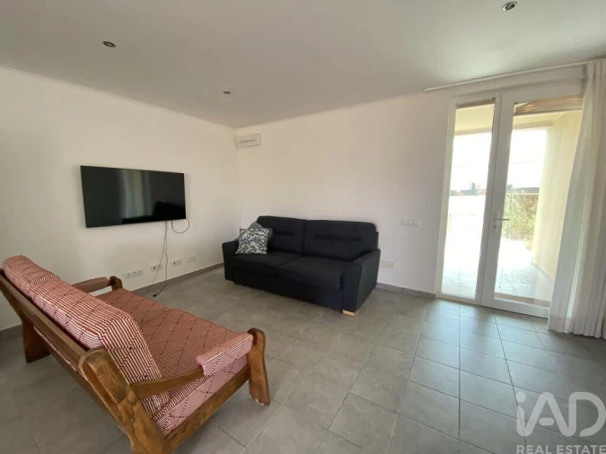 Moradia T2 para Venda em Vila de Sagres Foto 6