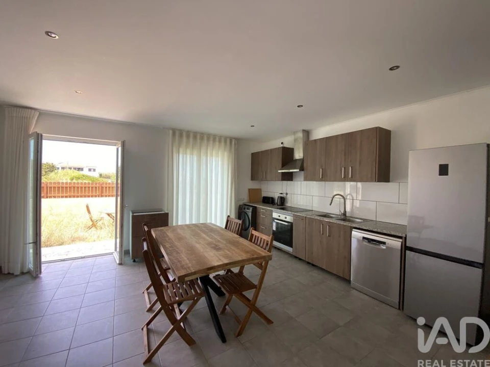Moradia T2 para Venda em Vila de Sagres Foto 5
