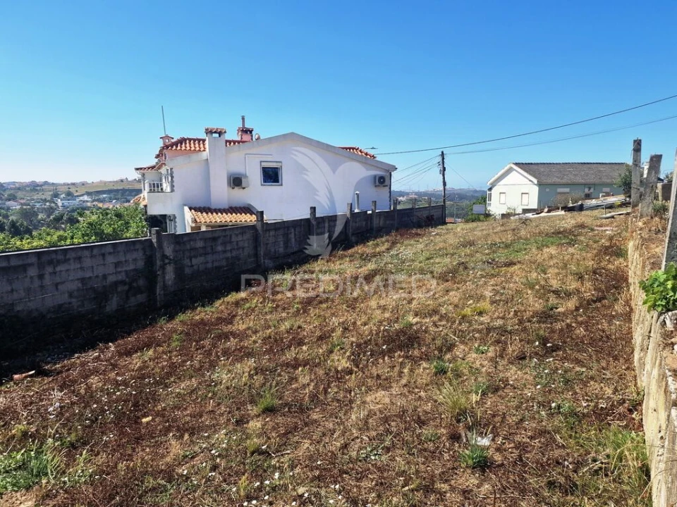 Terreno para Venda em Almargem do Bispo, Pêro Pinheiro e Montelavar Foto 1