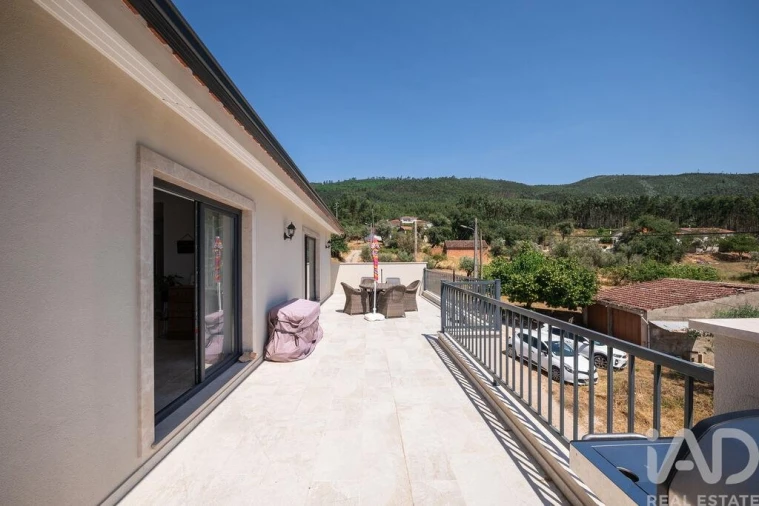 Moradia T3 para Venda em São Miguel, Santa Eufémia e Rabaçal Foto 33
