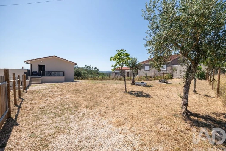 Moradia T3 para Venda em São Miguel, Santa Eufémia e Rabaçal Foto 36