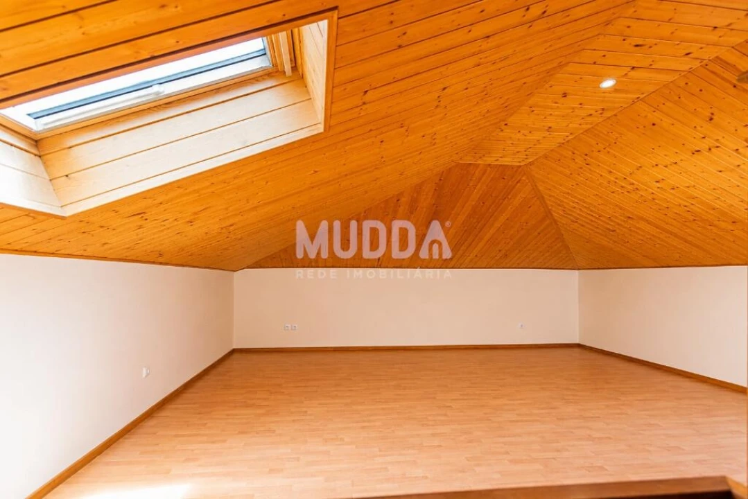 Moradia T3 para Venda em Canedo, Vale e Vila Maior Foto 10